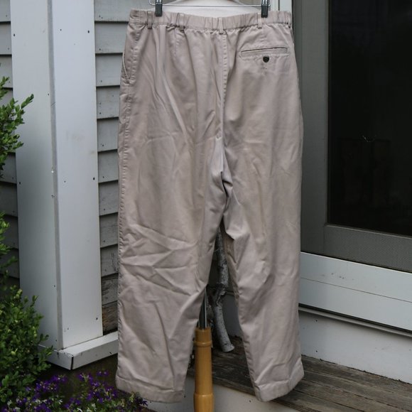 LL Bean Plus Size Classic Khaki Cotton Floral Flannel Lined Pants Sz 18 Reg - Picture 3 of 7